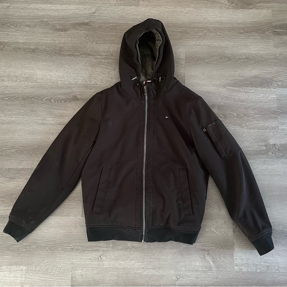 TOMMY HILFIGER MEN'S WATER/WIND RESISTANT BLACK HOODED BOMBER JACKET SIZE M